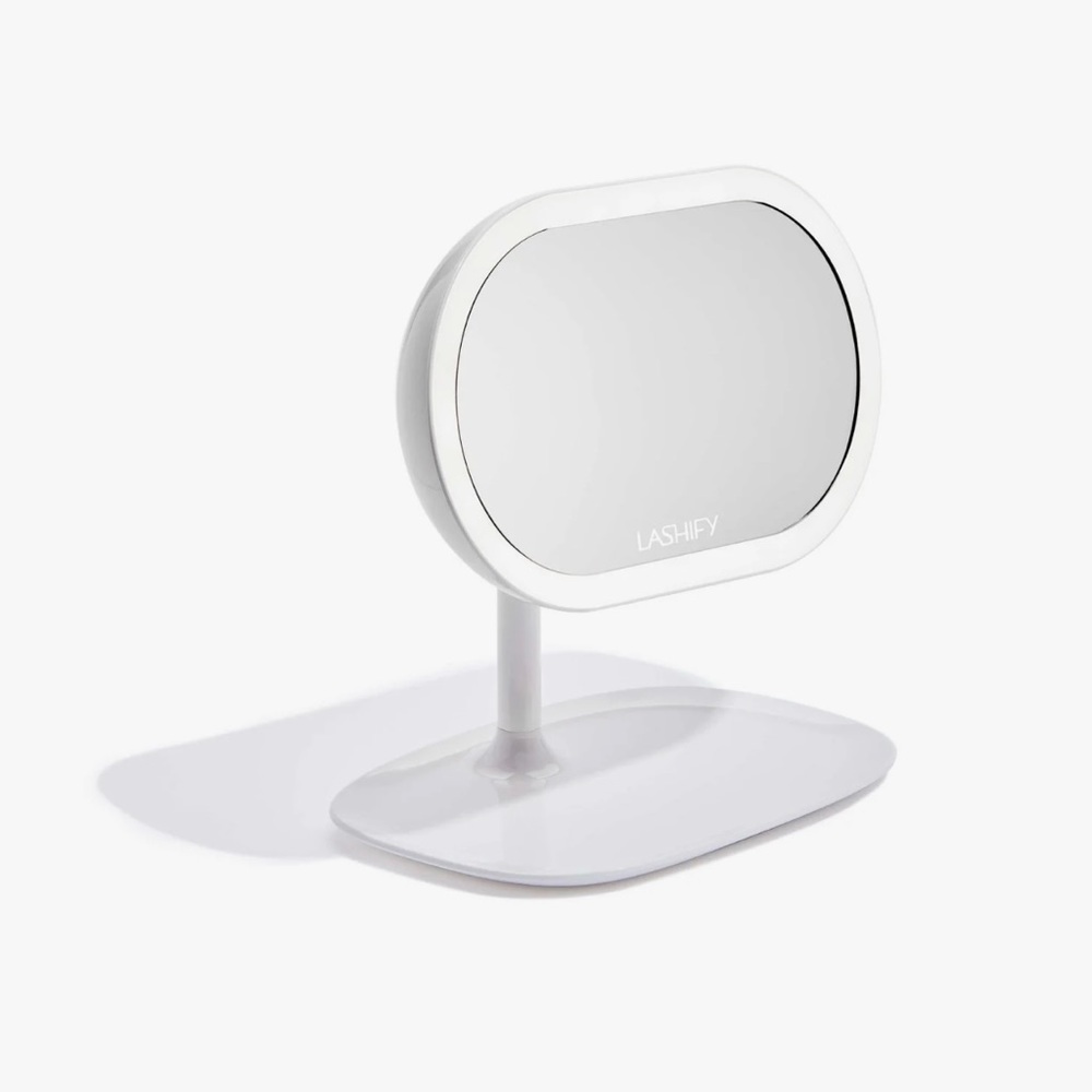 Lashify Infinity LED illuminated mirror- new in box